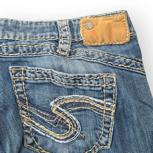 Silver Tuesday 16.5 Bootcut Jeans, Size 32 - Picture 9 of 12